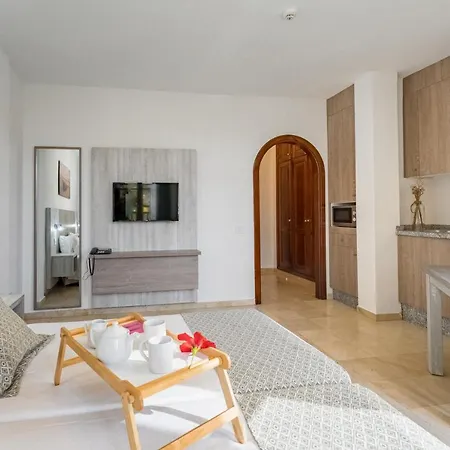 Klayman Olivina Lejlighedshotel Los Cristianos (Tenerife)