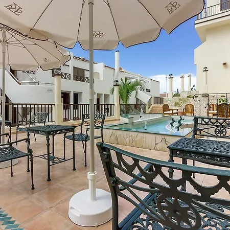 Klayman Olivina Lejlighedshotel